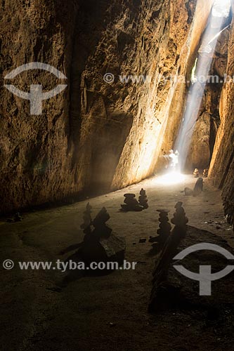  Inside of the Morcegos Grotto (Bats Grotto) - Tijuca National Park  - Rio de Janeiro city - Rio de Janeiro state (RJ) - Brazil