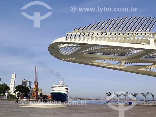  Facade of the Amanha Museum (Museum of Tomorrow) with the Pier Maua in the background  - Rio de Janeiro city - Rio de Janeiro state (RJ) - Brazil