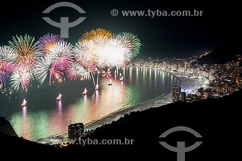  Fireworks at Copacabana beach during reveillon 2015  - Rio de Janeiro city - Rio de Janeiro state (RJ) - Brazil