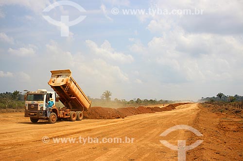  Gravel unloading - construction site of the Porto Velho Ring Road  - Porto Velho city - Rondonia state (RO) - Brazil