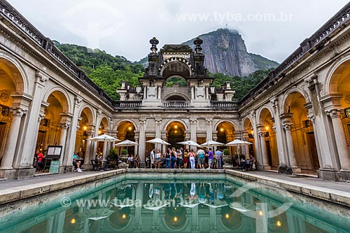  Courtyard of the building of School of Visual Arts of Henrique Lage Park - more known as Lage Park - with the Christ the Redeemer in the background during the evening  - Rio de Janeiro city - Rio de Janeiro state (RJ) - Brazil