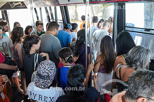  Tourists disembarking of the Sugar Loaf cable car  - Rio de Janeiro city - Rio de Janeiro state (RJ) - Brazil