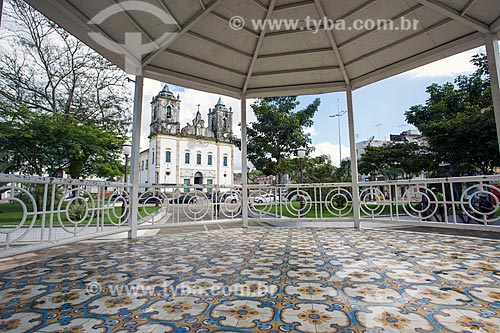  Bandstand with the Matriz Church of Nossa Senhora Purificacao in the background  - Santo Amaro city - Bahia state (BA) - Brazil