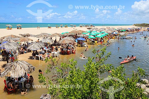  Bathers - Bela Beach  - Pitimbu city - Paraiba state (PB) - Brazil