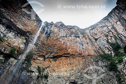 Waterfall on the trail to Tabuleiro Waterfall  - Conceicao do Mato Dentro city - Minas Gerais state (MG) - Brazil