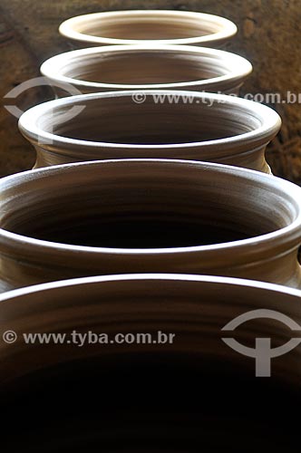  Detail of ceramic vases  - Barra Bonita city - Sao Paulo state (SP) - Brazil
