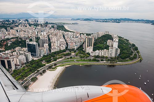  Airplane wing during flight over of the Flamengo Landfill  - Rio de Janeiro city - Rio de Janeiro state (RJ) - Brazil