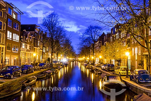  View of a Amsterdam city channel during the sunset  - Amsterdam city - North Holland - Netherlands