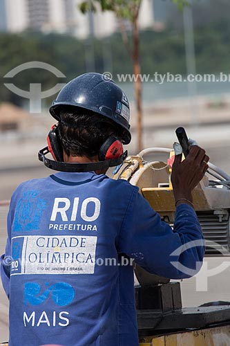  labourer - Rio 2016 Olympic Park - old Nelson Piquet International Autodrome - Jacarepagua Autodrome  - Rio de Janeiro city - Rio de Janeiro state (RJ) - Brazil