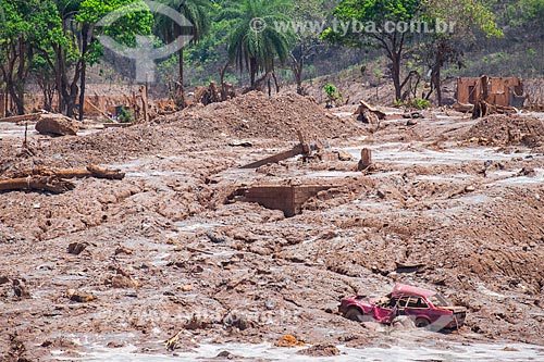  Ruin of house of Bento Rodrigues district after the dam rupture of the Samarco company mining rejects in Mariana city (MG)  - Mariana city - Minas Gerais state (MG) - Brazil