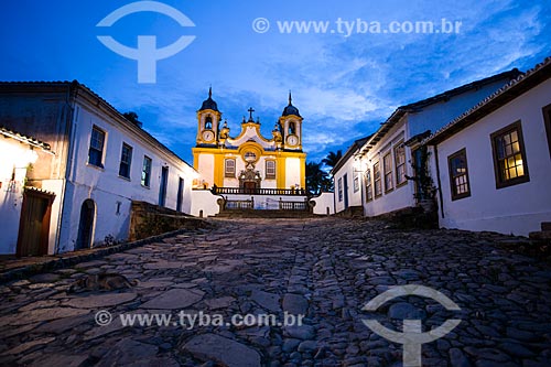  View of the Camara Street (Municipal Chamber Street) with the Matriz Church of Santo Antonio (1710)  - Tiradentes city - Minas Gerais state (MG) - Brazil
