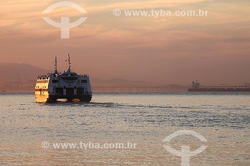  Ferry making Rio-Niterói crossing in Guanabara Bay  - Rio de Janeiro city - Rio de Janeiro state (RJ) - Brazil