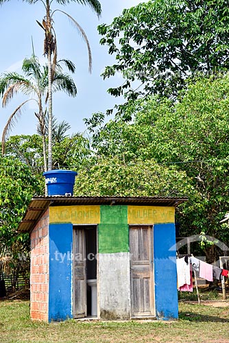  Community bathrooms  - Novo Airao city - Amazonas state (AM) - Brazil