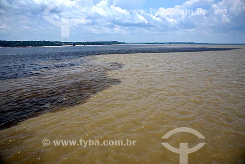  Aerial photo of the meeting of waters of Negro River and Solimoes River  - Manaus city - Amazonas state (AM) - Brazil