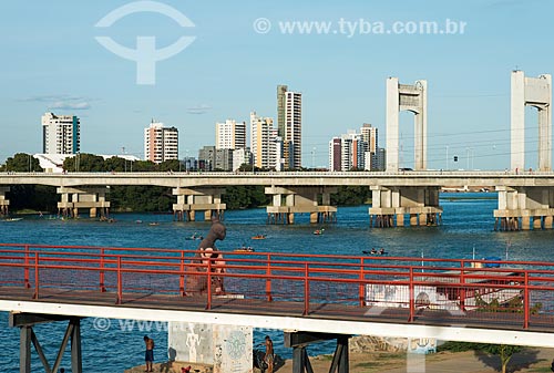  Presidente Eurico Gaspar Dutra Bridge over the Sao Francisco River - that connects the cities of Petrolina and Juazeiro  - Petrolina city - Pernambuco state (PE) - Brazil