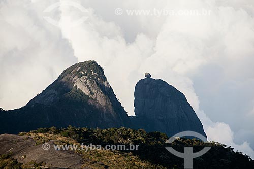  View of Nose of Friar with wart from Pedra do Sino (Bell Stone) - during trail between Teresopolis and Petropolis cities - Serra dos Orgaos National Park  - Teresopolis city - Rio de Janeiro state (RJ) - Brazil