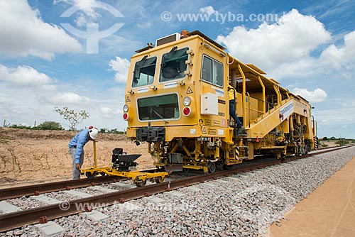  Transnordestina Railroad - laser equipment that checks the alignment of rails  - Trindade city - Pernambuco state (PE) - Brazil