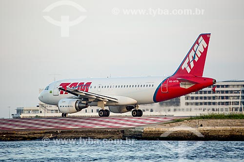  Airplane of TAM Airlines - runway of the Santos Dumont Airport  - Rio de Janeiro city - Rio de Janeiro state (RJ) - Brazil