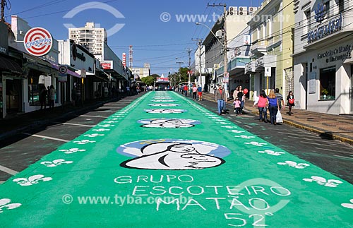  Sand colored carpets for the procession of Corpus Christi  - Matao city - Sao Paulo state (SP) - Brazil