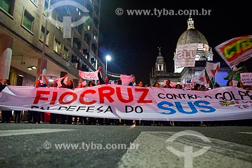  National Protest: No to coups - no right unless - Presidente Vargas Avenue with the Nossa Senhora da Candelaria Church (1609) in the background  - Rio de Janeiro city - Rio de Janeiro state (RJ) - Brazil