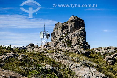 View of the trail of Couto Hill - Itatiaia National Park with the Antenna Hill - where there is a Furnas microwave antenna - in the background  - Itatiaia city - Rio de Janeiro state (RJ) - Brazil