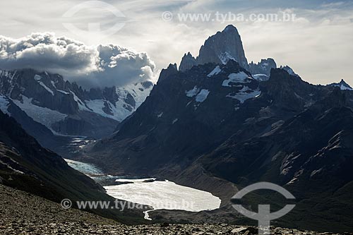  General view of the Los Glaciares National Park with the Mount Fitz Roy in the background  - El Chaltén city - Santa Cruz Province - Argentina