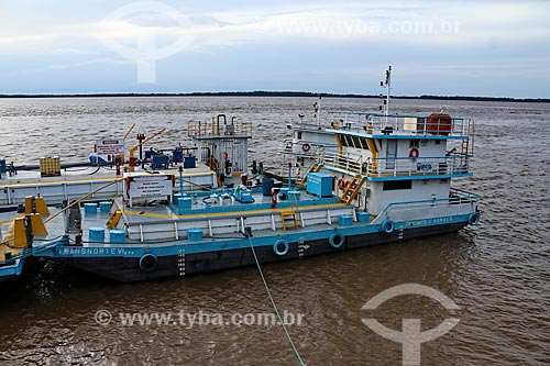  Tank ship - Parintins Port  - Parintins city - Amazonas state (AM) - Brazil