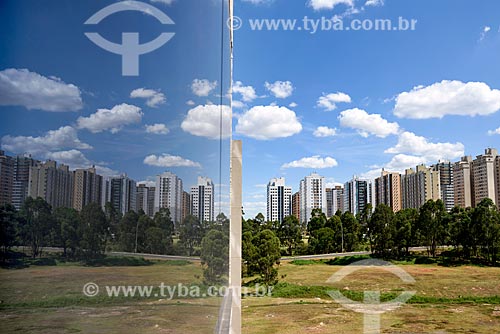  Reflection of buildings in the urban landscape  - Brasilia city - Distrito Federal (Federal District) (DF) - Brazil
