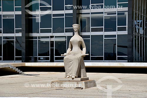  Justice - granite sculpture of Alfredo Ceschiatti located in front of Federal Supreme Court - headquarters of the Judiciary
  - Brasilia city - Distrito Federal (Federal District) (DF) - Brazil