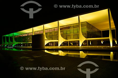  Palacio do Planalto (Planalto Palace) - headquarters of government of Brazil - at night  - Brasilia city - Distrito Federal (Federal District) (DF) - Brazil