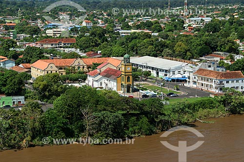  Aerial photo of Sagrado Coracao de Jesus Church with the Nossa Senhora do Carmo School  - Parintins city - Amazonas state (AM) - Brazil