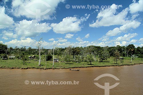  Houses on the banks of Amazonas River - near to Careiro da Varzea city - with little water even in the full season  - Careiro da Varzea city - Amazonas state (AM) - Brazil