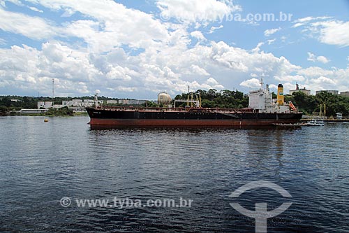  Oil tanker near to Isaac Sabba Refinery - also known as Manaus Refinery (REMAN)  - Manaus city - Amazonas state (AM) - Brazil