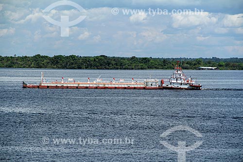  Ferry transporting fuel near to Isaac Sabba Refinery - also known as Manaus Refinery (REMAN)  - Manaus city - Amazonas state (AM) - Brazil