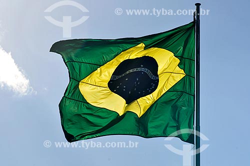  Brazilian Flag  - Pederneiras city - Sao Paulo state (SP) - Brazil