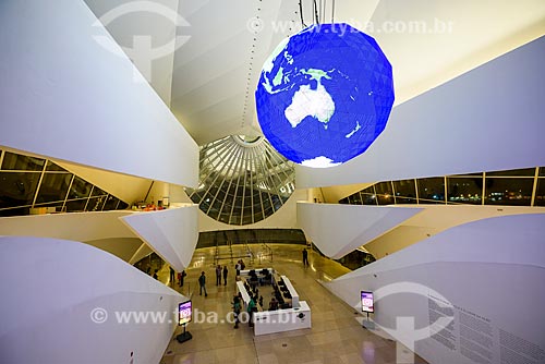  Giant globe showing - in real time - the sea and climate currents of the Earth - entrance hall of the Amanha Museum (Museum of Tomorrow)  - Rio de Janeiro city - Rio de Janeiro state (RJ) - Brazil