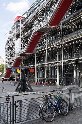  Facade of the Modern Art Museum of Paris (1977) - located at the National Center of Art and Culture Georges Pompidou  - Paris - Paris department - France