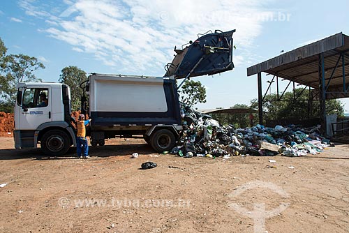  household waste collection truck pouring into garbage separation plant  - Garca city - Sao Paulo state (SP) - Brazil