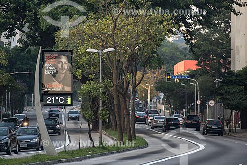  Digital clock with atmospheric condition on Rebouças Avenue  - Sao Paulo city - Sao Paulo state (SP) - Brazil