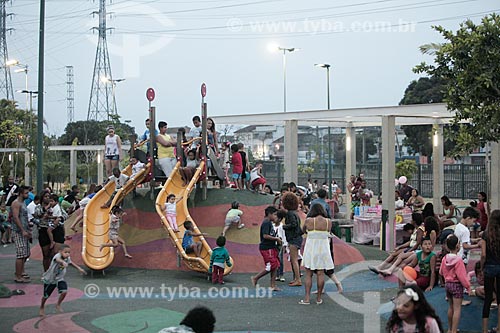  Children playing in Madureira Park  - Rio de Janeiro city - Rio de Janeiro state (RJ) - Brazil
