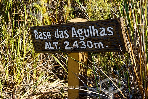  Detail of information plaque - trail between Agulhas Negras Peak to Hermes Wing Mountain - Itatiaia National Park  - Itatiaia city - Rio de Janeiro state (RJ) - Brazil