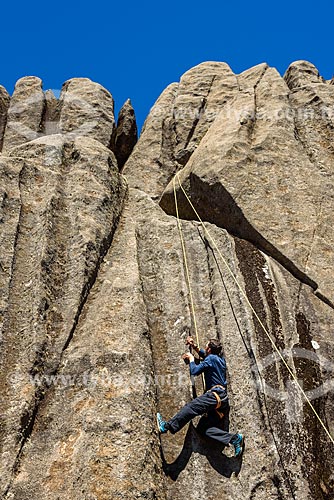  Rappel between Agulhas Negras Peak to Hermes Wing Mountain - Itatiaia National Park  - Itatiaia city - Rio de Janeiro state (RJ) - Brazil