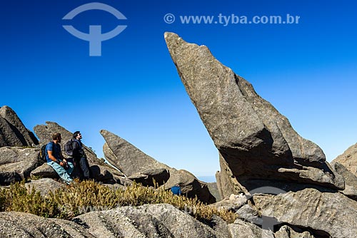  Tourists - Hermes Wing Mountain - Itatiaia National Park  - Itatiaia city - Rio de Janeiro state (RJ) - Brazil