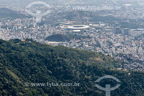  Aerial photo of the Tijuca National Park with the Journalist Mario Filho Stadium (1950) - also known as Maracana -  in the background  - Rio de Janeiro city - Rio de Janeiro state (RJ) - Brazil