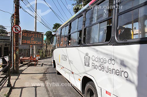  Variable-message sign - diversion near to construction site to reform of the Santa Teresa Tram  - Rio de Janeiro city - Rio de Janeiro state (RJ) - Brazil