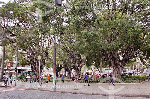  Pedestrians - Costa Pereira square  - Vitoria city - Espirito Santo state (ES) - Brazil