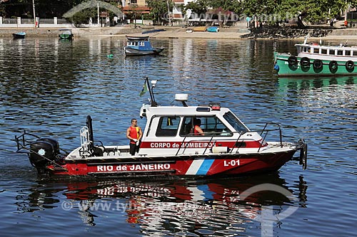  Fire Department motorboat - Paqueta Island waterfront  - Rio de Janeiro city - Rio de Janeiro state (RJ) - Brazil