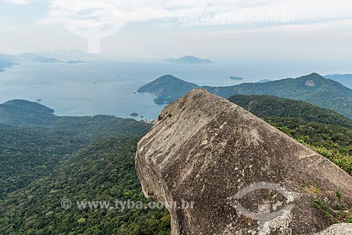  Top of Papagaio Peak with Ilha Grande Bay in the background  - Angra dos Reis city - Rio de Janeiro state (RJ) - Brazil