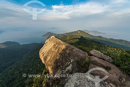  Top of Papagaio Peak with Ilha Grande Bay in the background  - Angra dos Reis city - Rio de Janeiro state (RJ) - Brazil