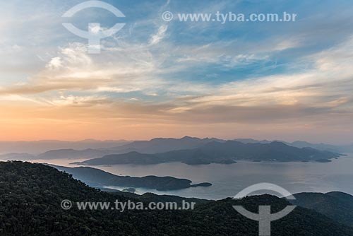  Top of Papagaio Peak with Ilha Grande Bay in the background  - Angra dos Reis city - Rio de Janeiro state (RJ) - Brazil